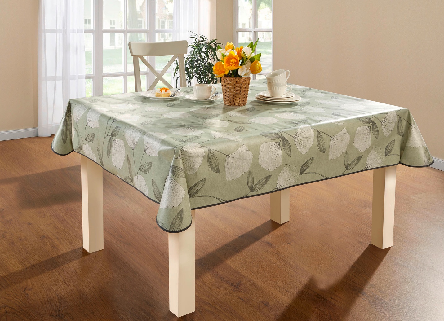 Wachstuch-Tischdecke mit Ginkgo-Motiven