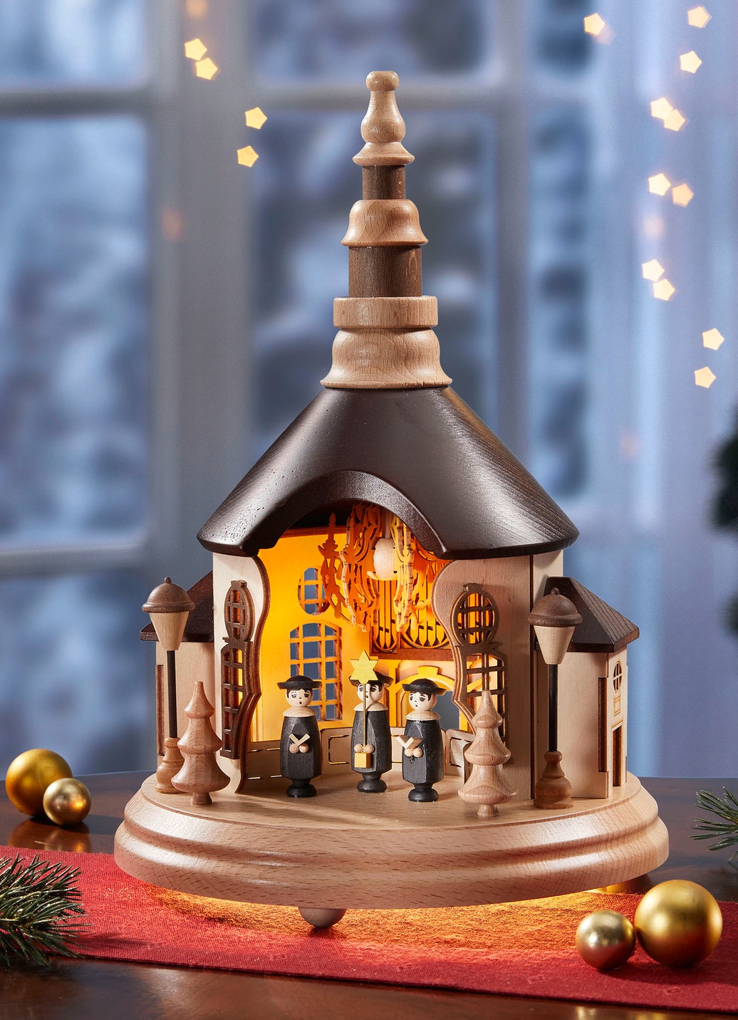 Lichterhaus Seiffener Kirche aus hauptsächlich einheimischen Massivhölzern