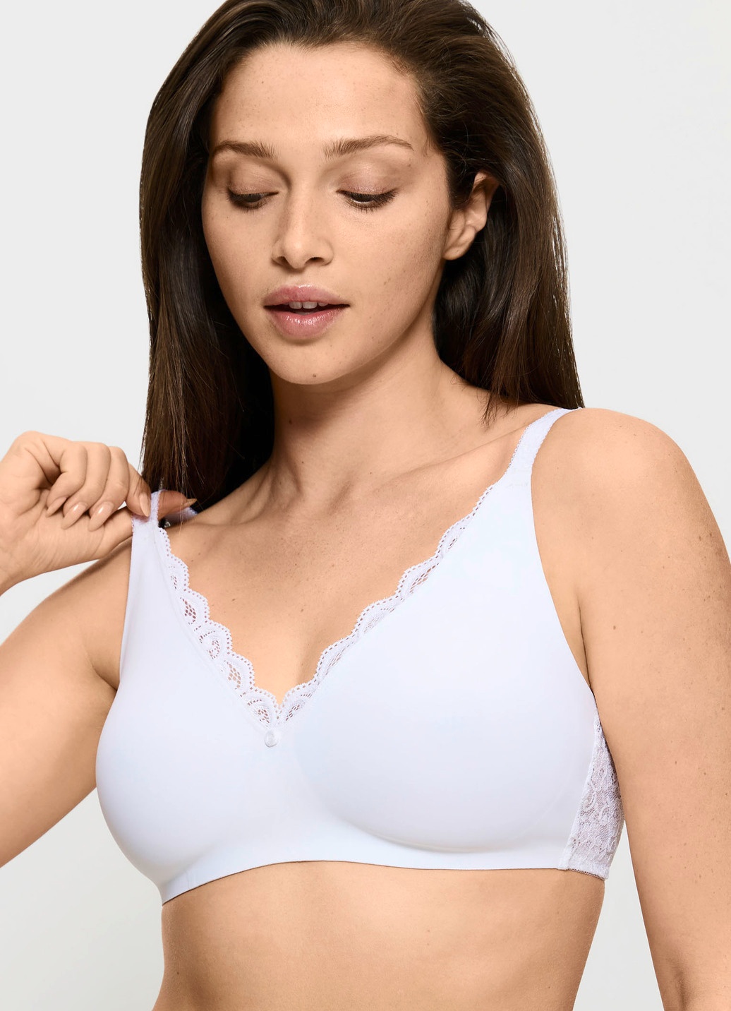 Triumph-Amourette  Minimizer-BH mit vorgeformten Cups