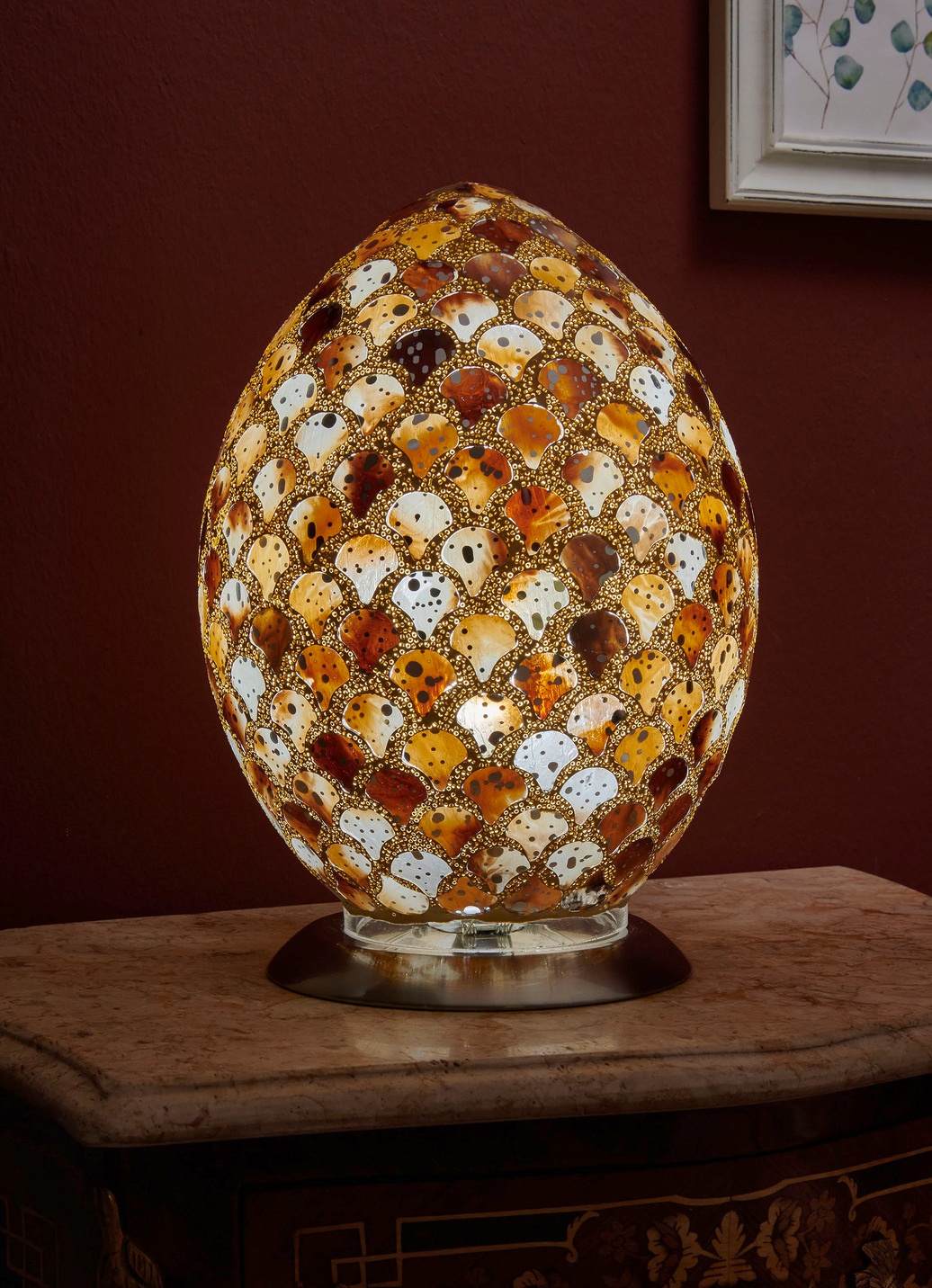 Tischleuchte in Eiform mit Mosaik-Effekt
