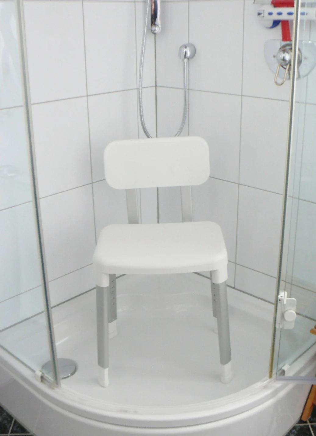 Höhenverstellbarer Dusch-und Badestuhl