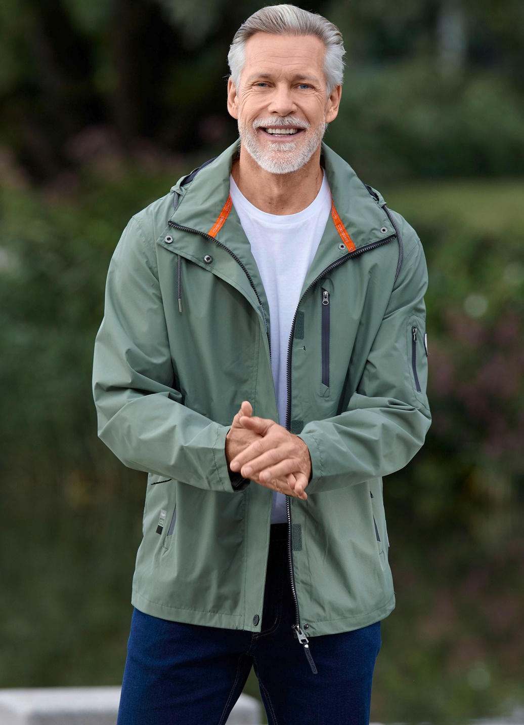 Funktionsjacke mit Kapuze