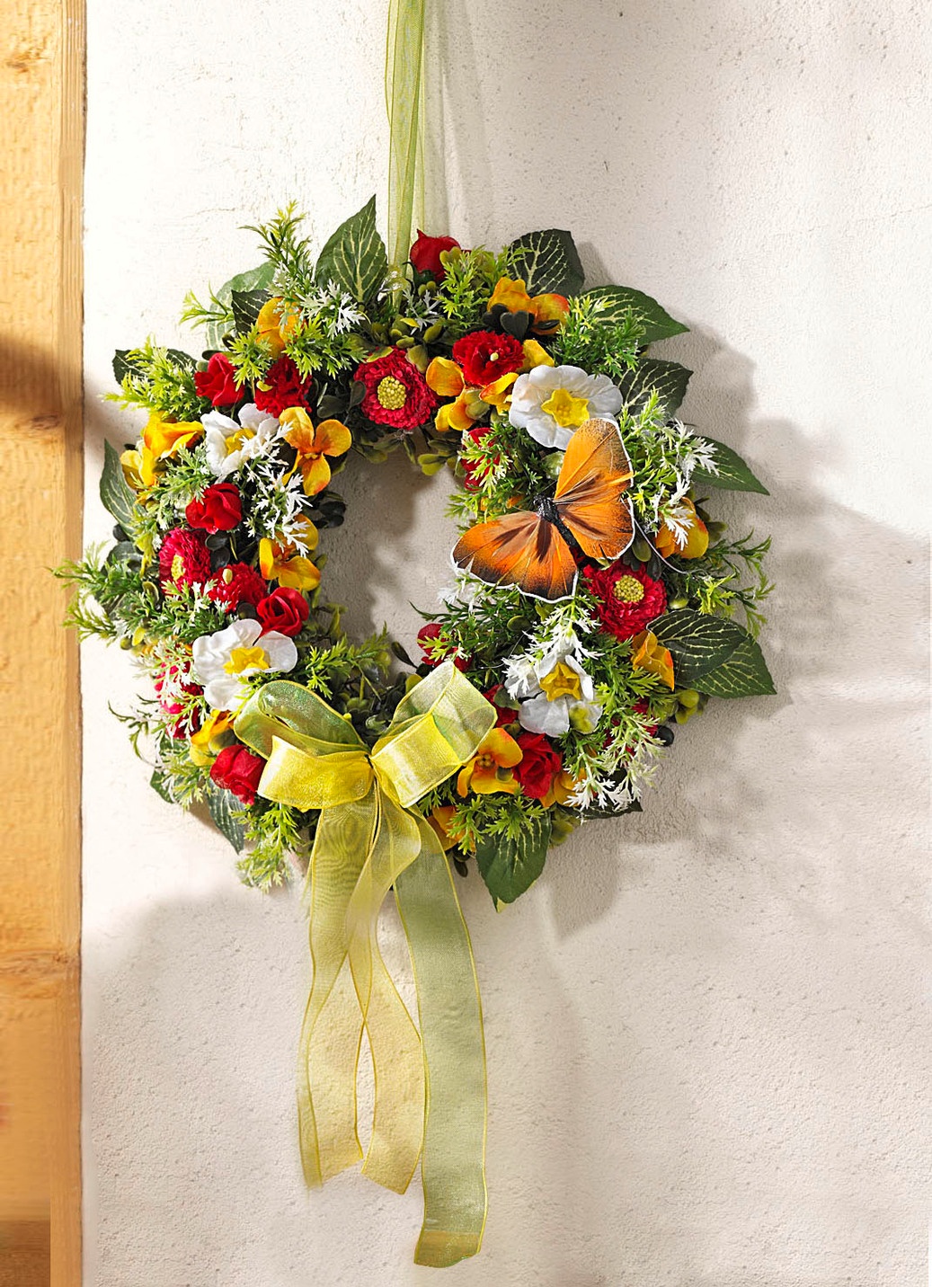 Wand- oder Türschmuck mit Frühlingsblumen