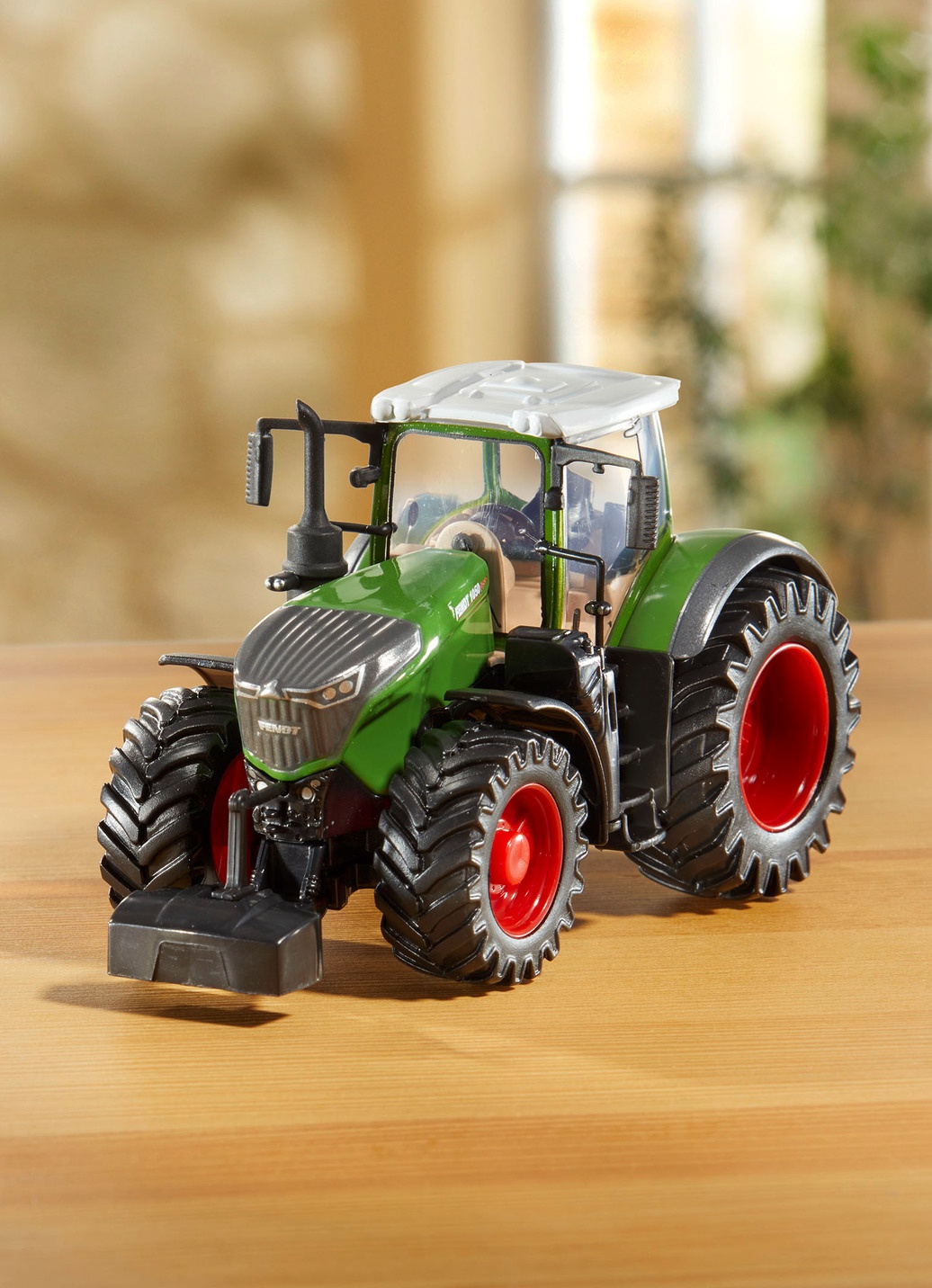 Farmland FENDT Vario 1050 – Bburago