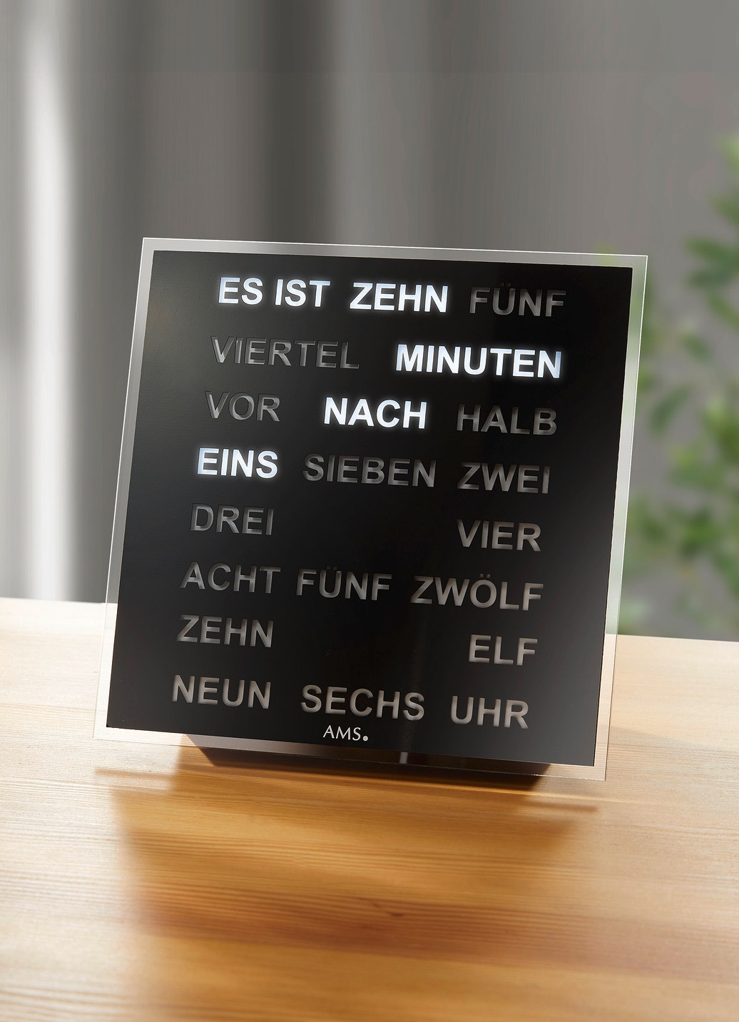 Digitale Tischuhr ohne Zeiger
