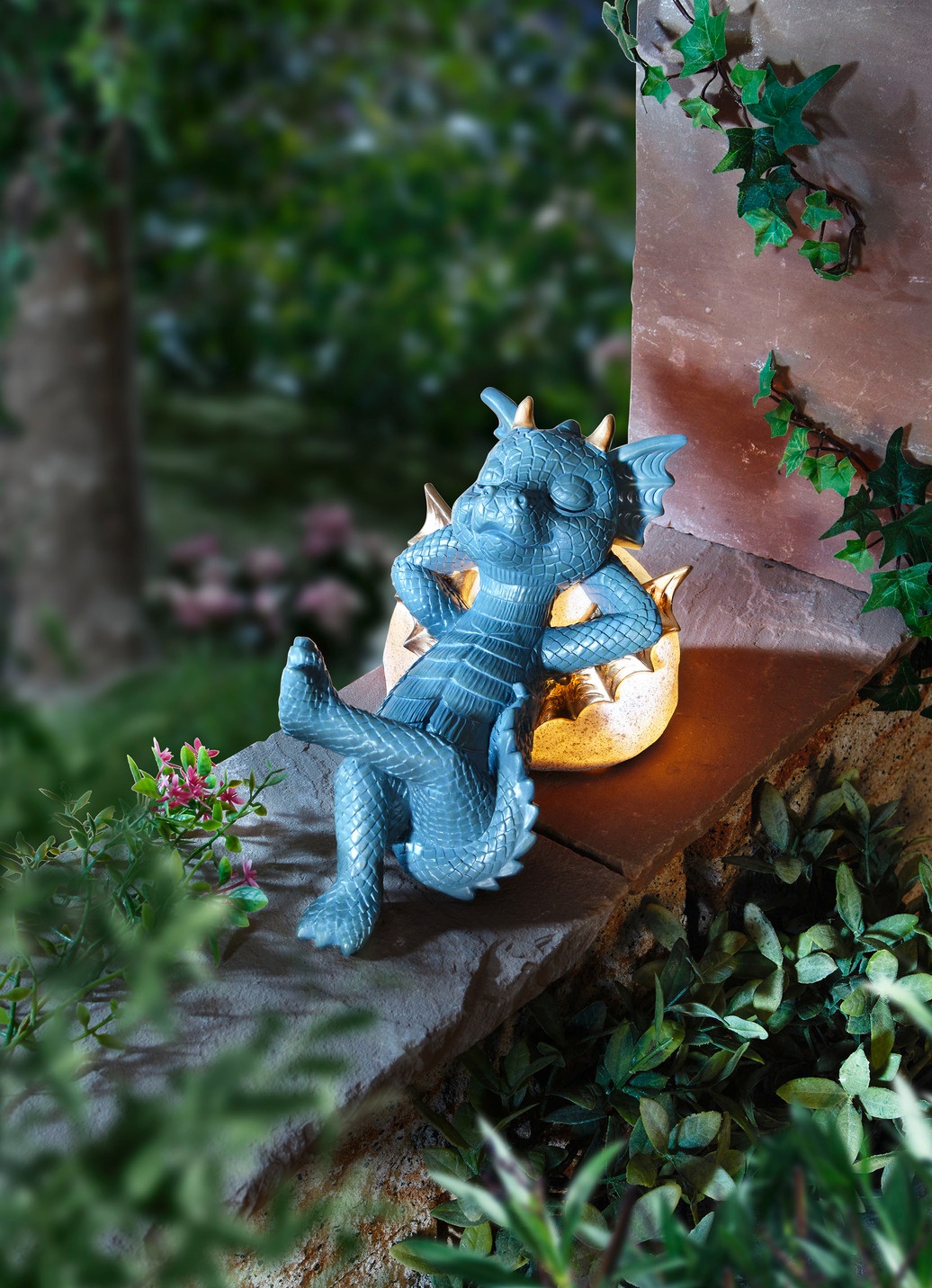 Drache auf LED-Stein