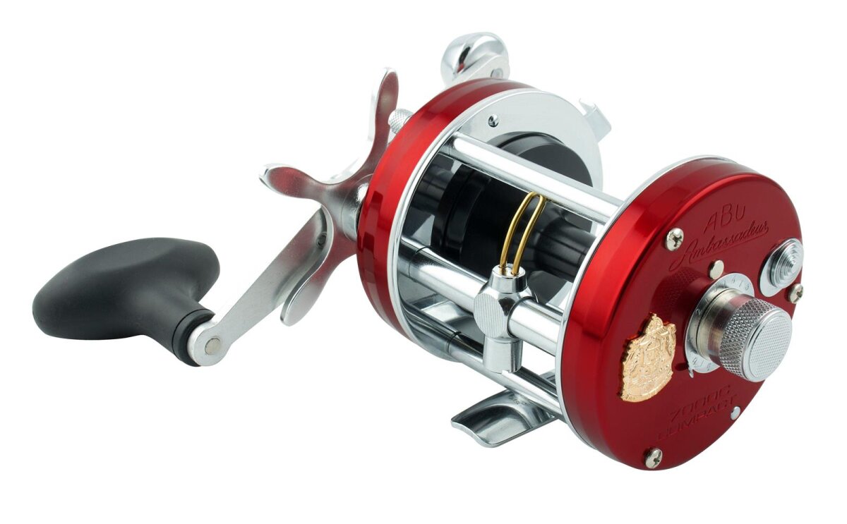 Abu Garcia Ambassadeur 7000 Compact Baitcastrolle Rechtshand